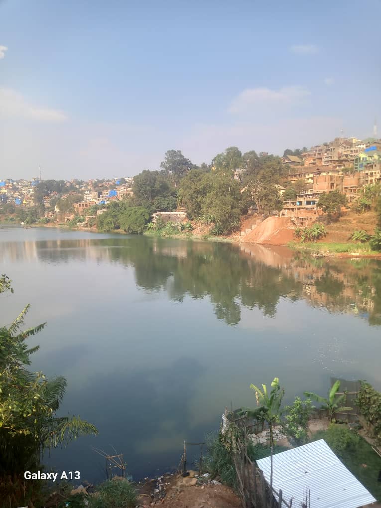 JOURNÉE MONDIALE DES LACS : À BUKAVU, LA PRÉSERVATION DU LAC KIVU DEVIENT UNE URGENCE COLLECTIVE